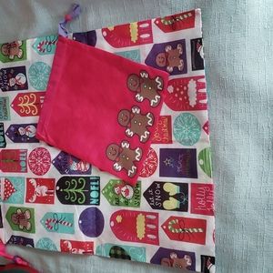 Set of Thirty-One Christmas Bags NWOT